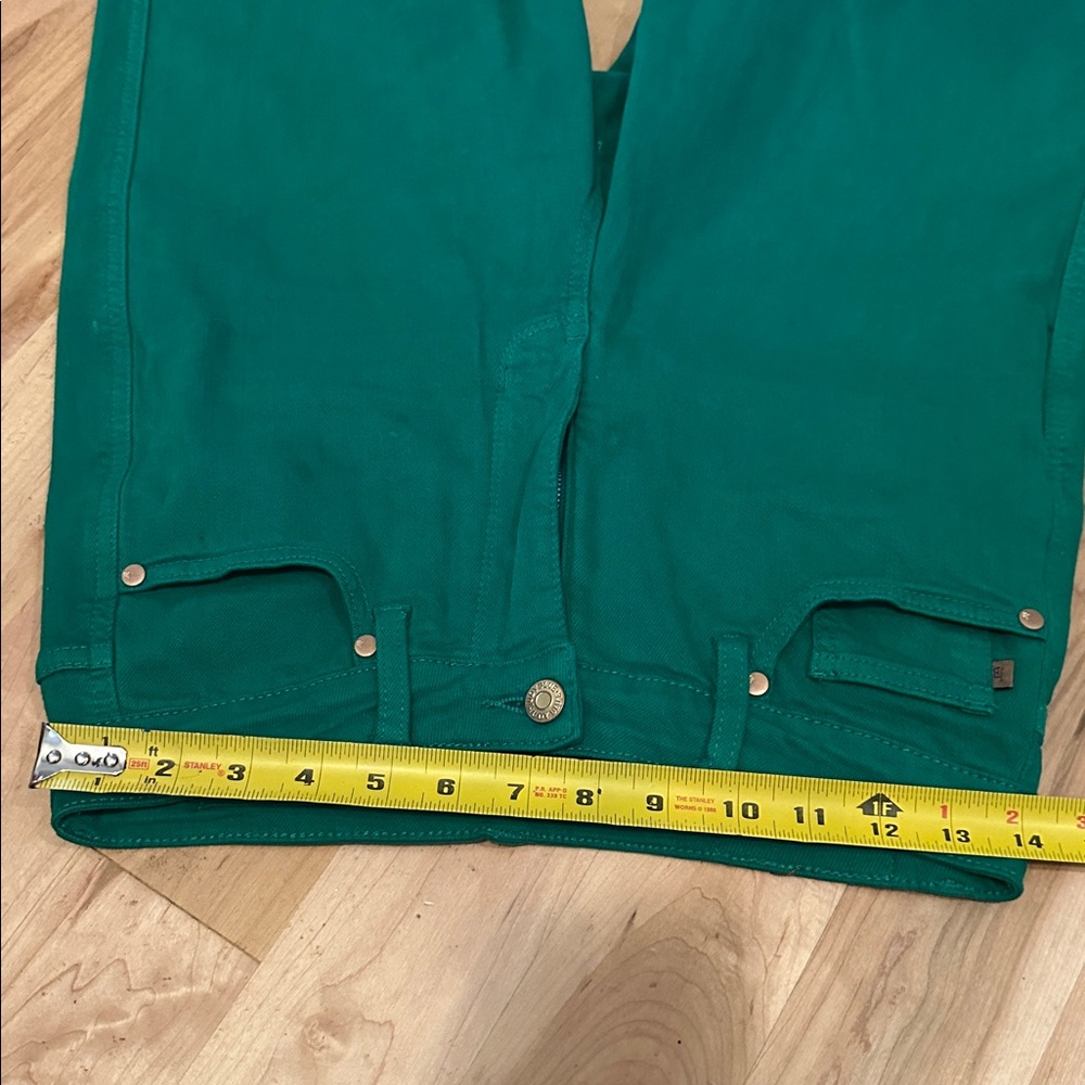 Judy Blue High Rise Crop Green Jeans Size 5 / 27 - Picture 3 of 11